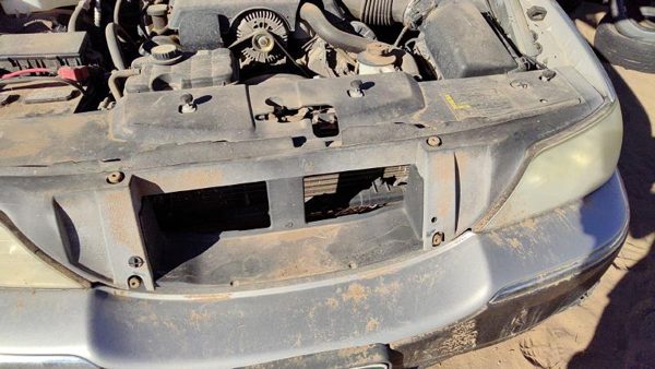 2003-2011 Lincoln Town Car Top Plastic Cover Above Radiator Support Sight Shield — photo 4