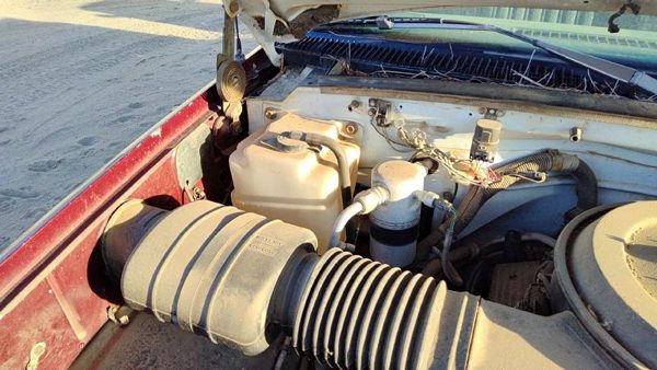 1992-2000 Gmc Sierra 2500 Coolant Reservoir Radiator Overflow Tank Bottle Oem — photo 1
