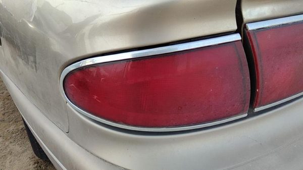 1997-2005 Buick Century Driver Left Tail Light Brake Lamp Oem Rear 19149889 — photo 2