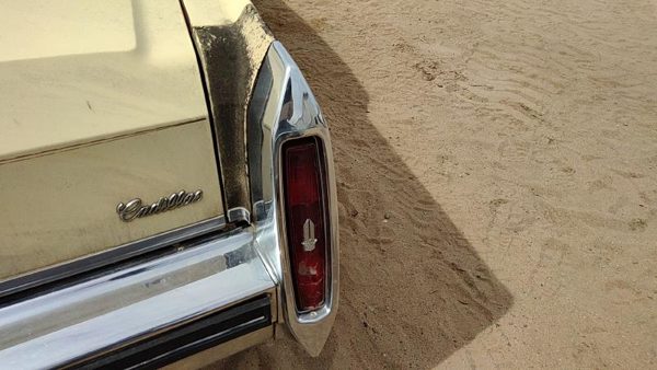 1980-1984 Cadillac Deville Passenger Right Tail Light Housing Chrome Oem Rear — photo 4