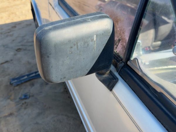 1988-1993 Isuzu Pup Passenger Right Manual Side Mirror Door Mounted Oem — photo 4