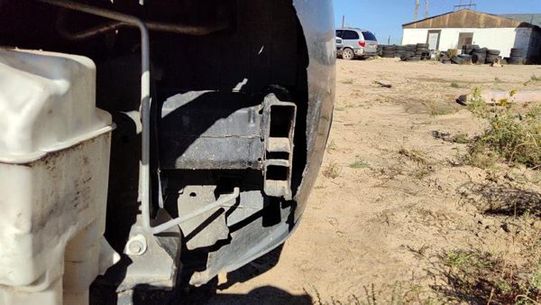 2011 Toyota RAV4 Front Bumper Assy. Rav-4 202 Black Rebar Only — photo 2