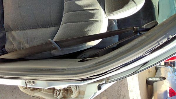 97-98 Buick Century Driver Left Front Seat Belt Retractor Oem Shoulder Gray 14B — photo 1