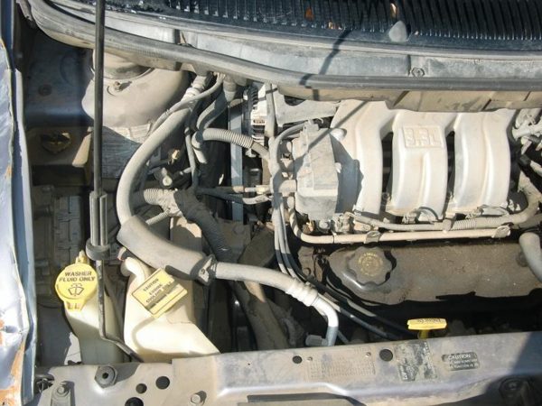 1998 Dodge Caravan — vehicle photo 4