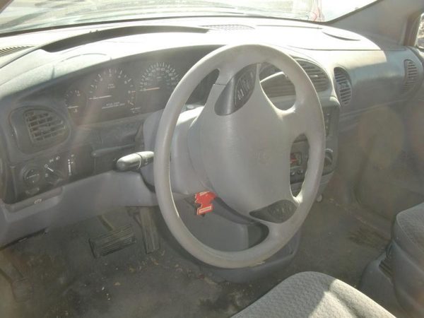1998 Dodge Caravan — vehicle photo 6