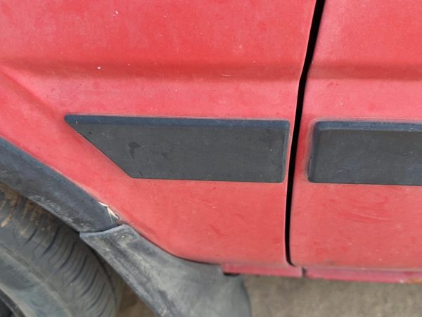 1987-1988 Toyota FX Driver Left Moulding From Fender OEM Trim Strip — photo 1