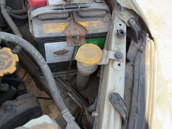 05-09 Legacy Outback Windshield Washer Fluid Reservoir With Pump Oem Wiper Tank — photo 4