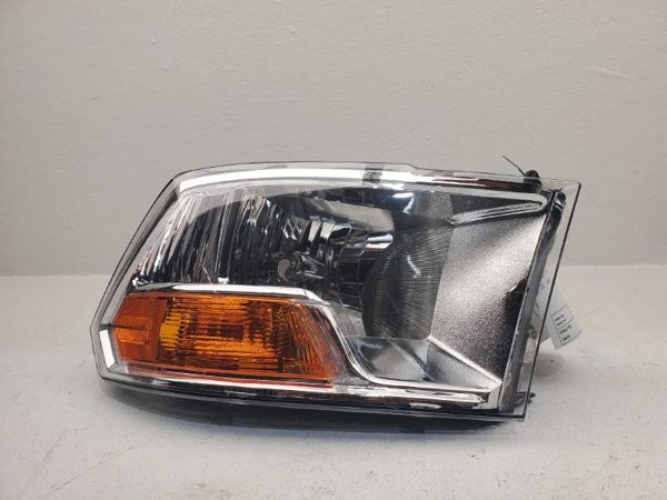 09-12 Dodge Ram 1500 Pickup Passenger Right Head Light Front Lamp With Bracket — photo 2