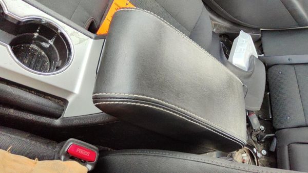 2010-2012 Ford Fusion Center Console Lid Only Oem Arm Rest Fold Down Charcoal Dw — photo 1