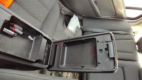 2010-2012 Ford Fusion Center Console Lid Only Oem Arm Rest Fold Down Charcoal Dw — photo 4