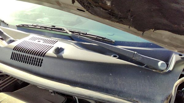 1999-2004 Jeep Grand Cherokee Driver Left Windshield Wiper Arm Oem Blade Lever — photo 1