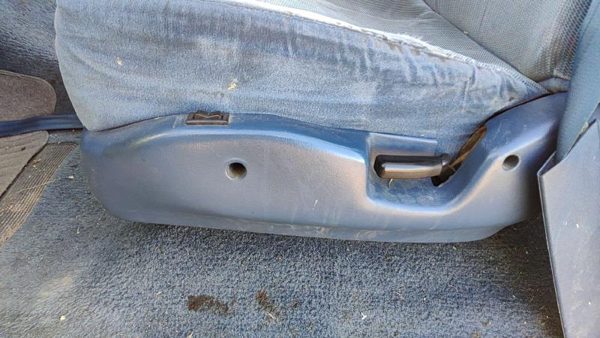 1995 Ford F150 Seat Track Blue — photo 1