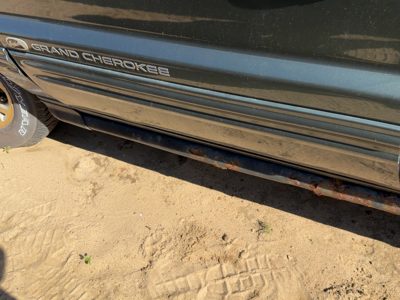 1999-2004 Jeep Grand Cherokee Driver Left Front Moulding From Door Oem Green