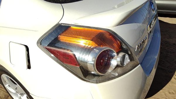 2007-2009 Nissan Altima Driver Left Tail Light Brake Lamp Oem Rear 26555Zn50a — photo 1