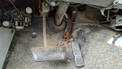 1991-2001 Jeep Cherokee Gas And Brake Pedal Assembly Automatic Transmission