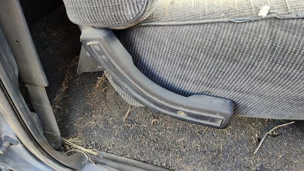 87-89 F250 Pickup Passenger Right Side Seat Trim Panel Oem Gray — photo 5