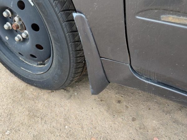 2005 Nissan Altima Driver Left Moulding From Fender Oem Trim Strip Smoke K11 — photo 3