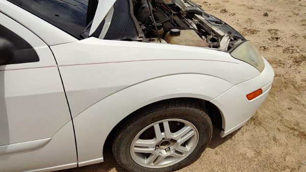 00-04 Focus Station Wagon Passenger Right Front Fender Oem White Yz Ys4z16005ca — photo 4