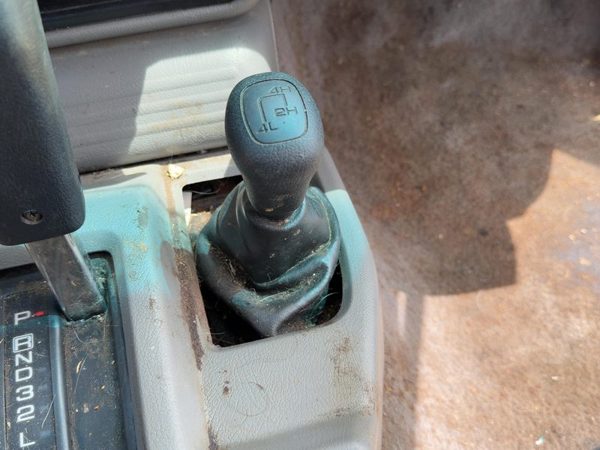95 Isuzu Rodeo 4X4 Shifter Lever Assembly With Linkage Oem 4Wd T Case Shift Unit — photo 4