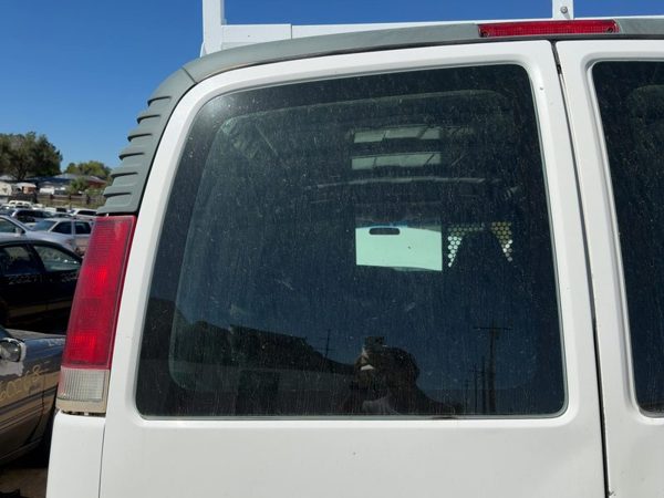 96-24 Express 2500 Left Back Glass Rear Window Oem Non-Heated Without Swing Out — photo 3