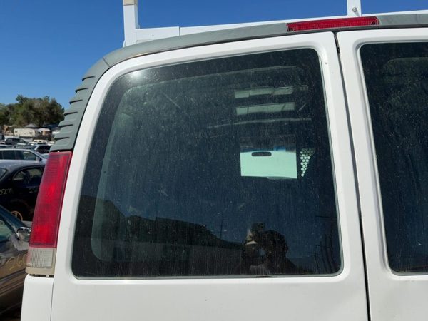 96-24 Express 2500 Left Back Glass Rear Window Oem Non-Heated Without Swing Out — photo 4