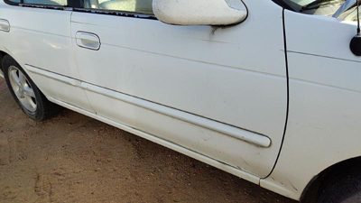 2002 Nissan Sentra Front Door RH White QM1