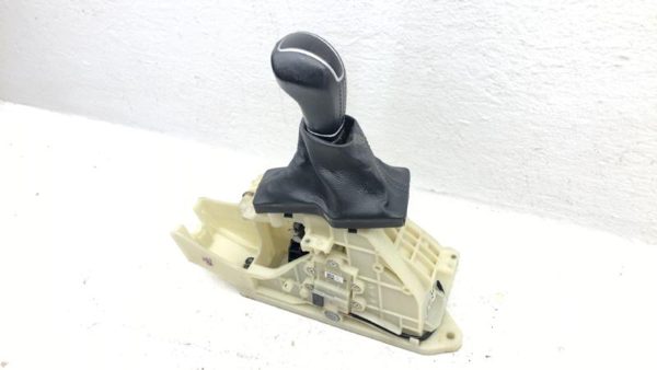 16 Hyundai Tucson Floor Shifter Lever Assembly Shift Unit Automatic Transmission — photo 5
