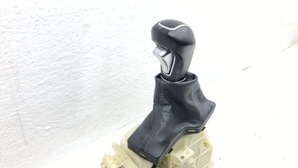 16 Hyundai Tucson Floor Shifter Lever Assembly Shift Unit Automatic Transmission — photo 7