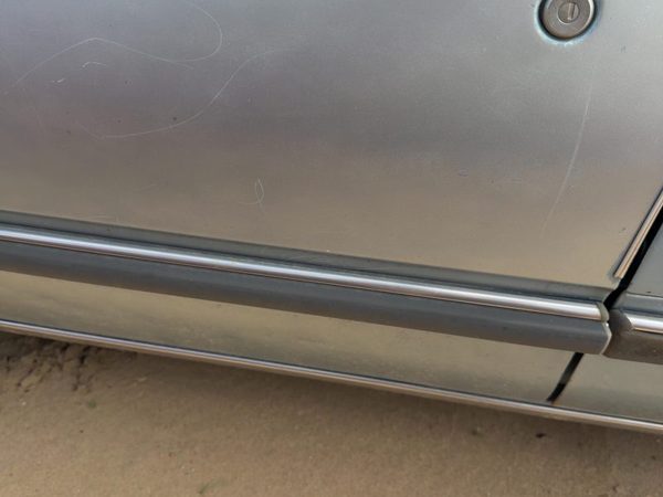 1986-1989 Olds 88 Driver Left Front Moulding From Door Oem Trim Strip — photo 4