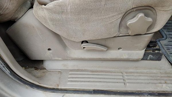 99-07 Chevy Silverado 2500 Hd Passenger Right Side Seat Trim Panel Oem Tan 52D — photo 1