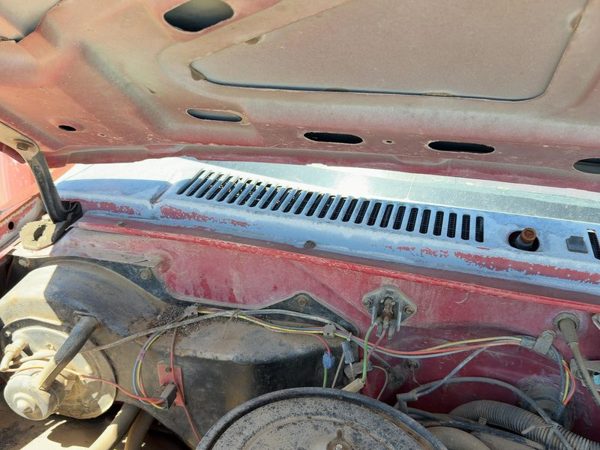 1982-1994 Chevy S10 Pickup Windshield Wiper Cowl Vent Trim Panel Oem Cover — photo 2
