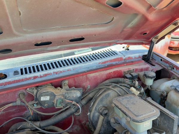 1982-1994 Chevy S10 Pickup Windshield Wiper Cowl Vent Trim Panel Oem Cover — photo 3