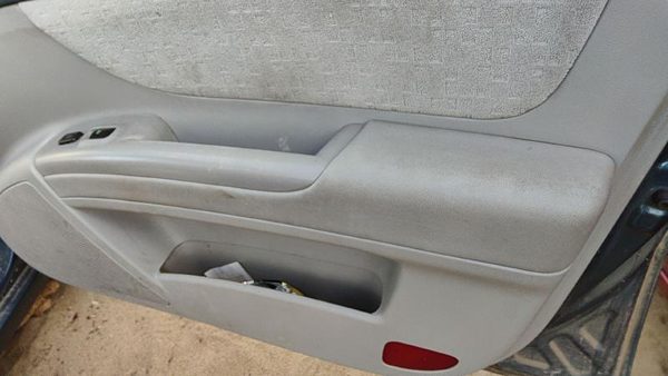 06-07 Hyundai Sonata Passenger Right Front Door Trim Panel With Switches Gray — photo 7