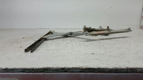 1999-2012 Ford F250 Passenger Right Manual Window Regulator Oem 8C3z2523200b — photo 4