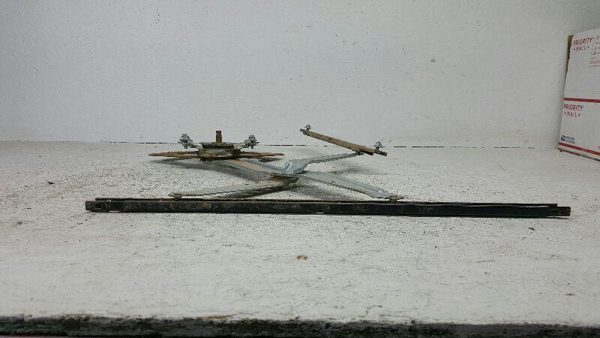 1999-2012 Ford F250 Passenger Right Manual Window Regulator Oem 8C3z2523200b — photo 3