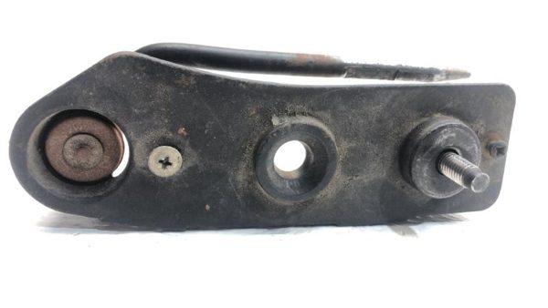 1984-1986 Corvette C4 Targa Top Pair Front Mounts With Bolts Early Design — photo 7