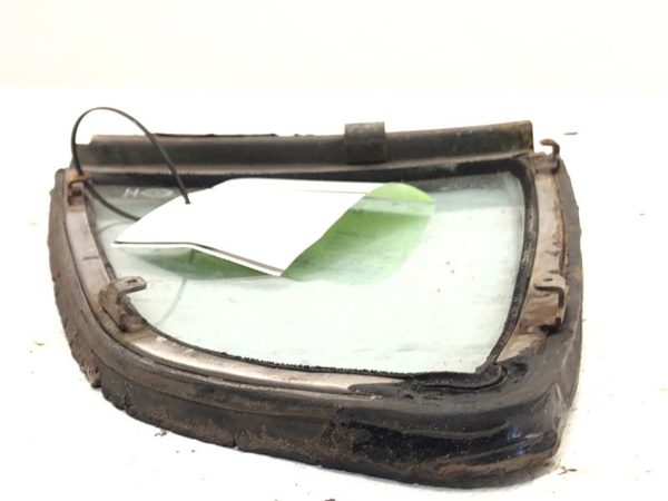 1970-1973 Nissan Datsun 240Z Passenger Right Rear Quarter Glass Back Side Window — photo 9