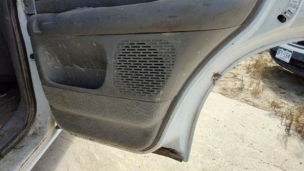 98-03 Blazer Passenger Right Rear Door Trim Panel With Switches Back Gray 92H — photo 5