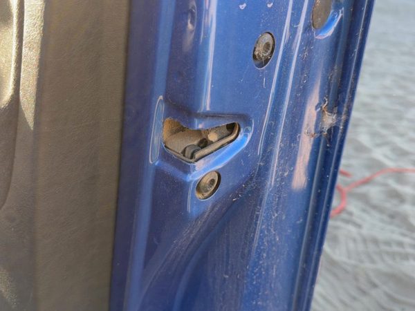 1999-2005 Vw Jetta Passenger Right Front Door Latch With Rods/Cables Oem — photo 1