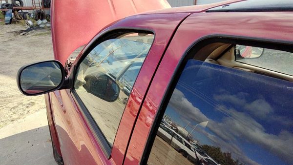 2000 Dodge Durango Front Door LH Red — photo 2
