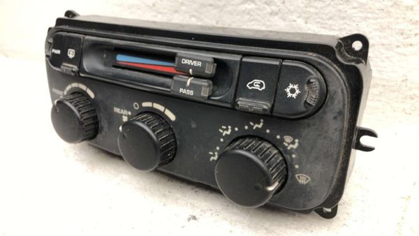 2003 Dodge Caravan Temperature Control Module In Dash Heater Ac Head Unit Oem — photo 2