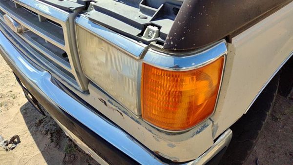 1987-1991 Ford F150 Driver Left Head Light Oem Front Lamp With Turn Signal — photo 6