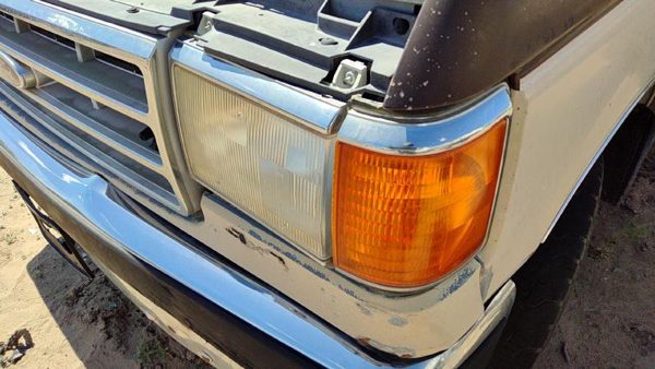 1987-1991 Ford F150 Driver Left Head Light Oem Front Lamp With Turn Signal — photo 5