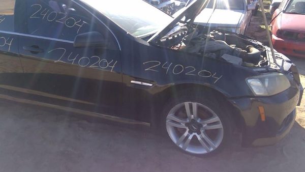 2008 Pontiac G8 — vehicle photo 13