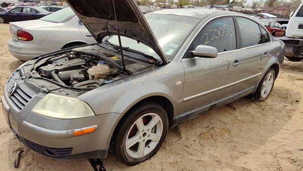 2004 Volkswagen Passat — vehicle photo 4