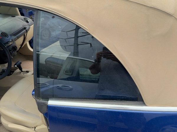 2003-2010 Driver Left Rear Quarter Glass Back Side Window Oem 1Y0845297B — photo 2