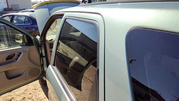 2007 Ford Escape Rear Door LH Dv Titanium Green — photo 2