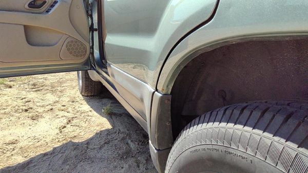 2007 Ford Escape Rear Door LH Dv Titanium Green — photo 5