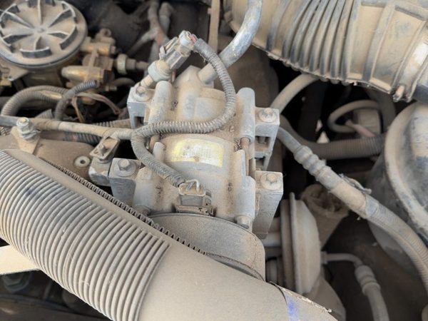 1996-1997 Ford F250 Ac Compressor Air Conditioner Pump Assembly Oem 7.3L — photo 1
