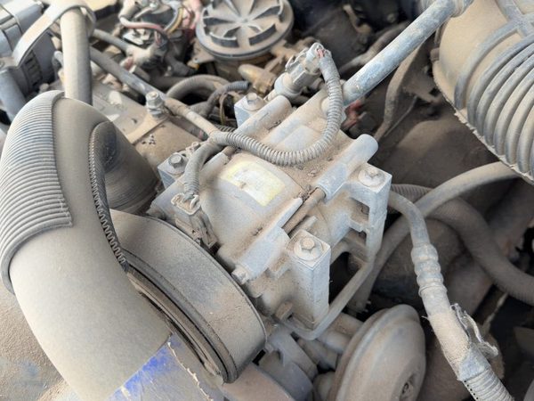1996-1997 Ford F250 Ac Compressor Air Conditioner Pump Assembly Oem 7.3L — photo 2
